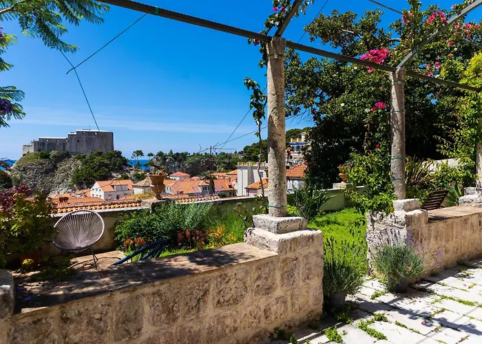 Ani Aquamarine 公寓